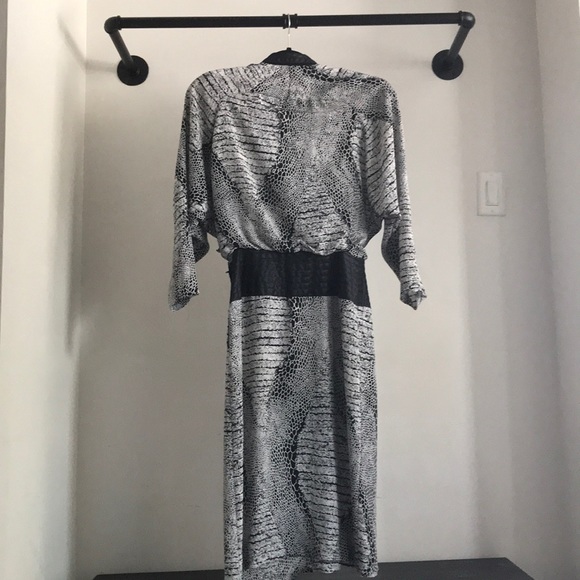 VINTAGE 80s black and white Print Dress - Picture 2 of 13